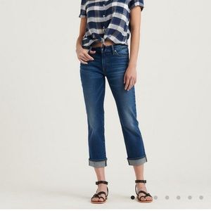 Lucky Brand mid rise cropped jean